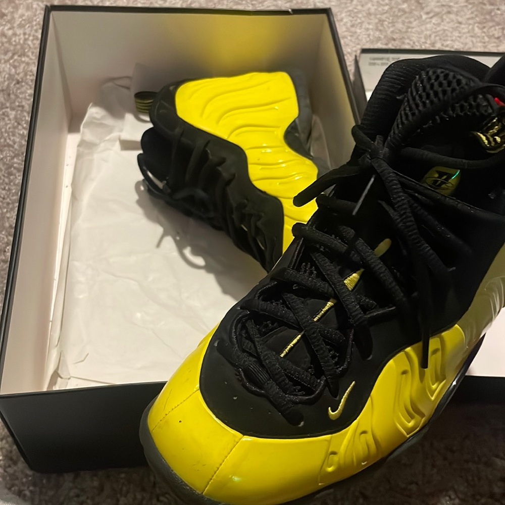 Yellow foam posits